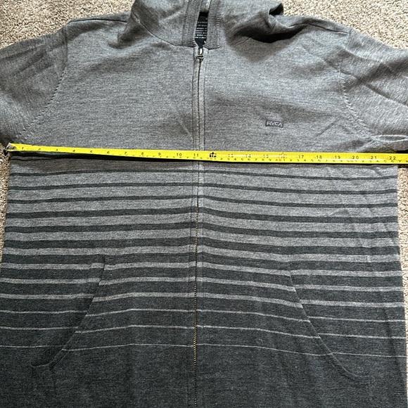 RVCA Wool Sweater/Hoodie - Picture 7 of 7